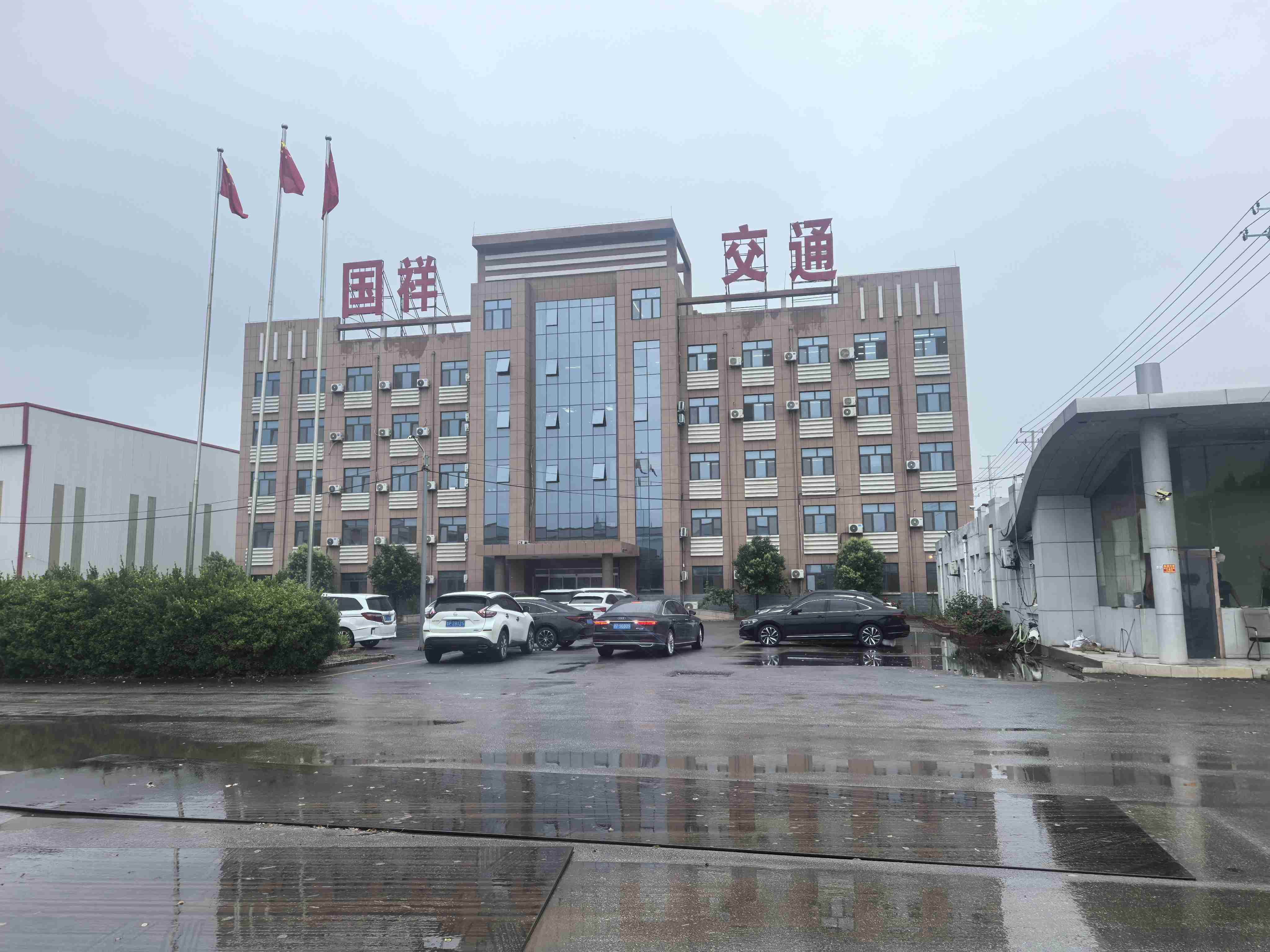 五家渠市环氧锌基波形护栏浸塑波形护栏 - 一站式服务